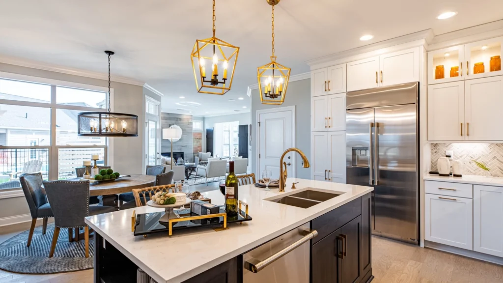 cp-482-Tommy-Feisel-2020-12-15_TheCourtyardsOnHyatts_Model-35-scaled