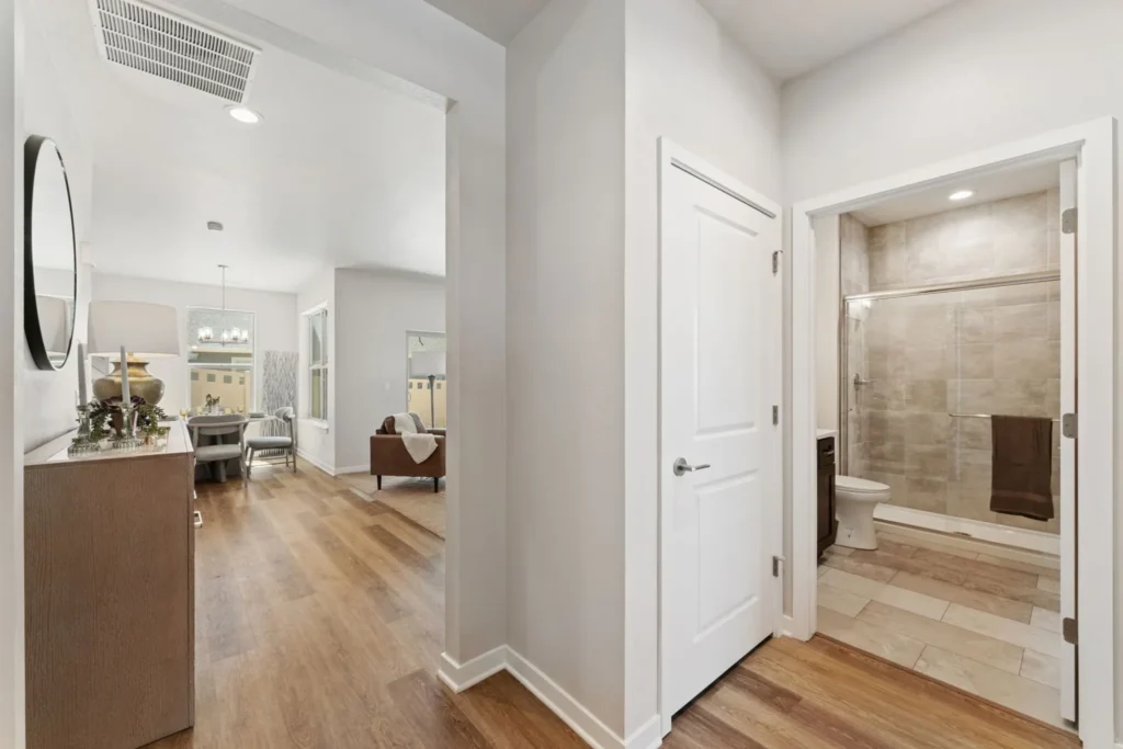 33-web-or-mls-308 Josef Cir 24